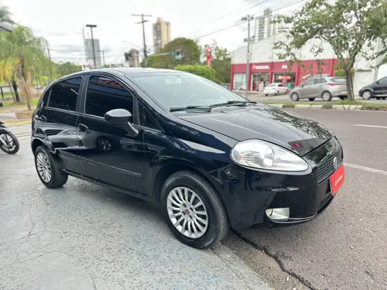 FIAT PUNTO 1.4 ATTRACTIVE 8V FLEX 4P MANUAL