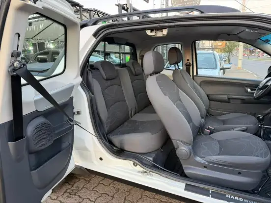 FIAT-STRADA-2016