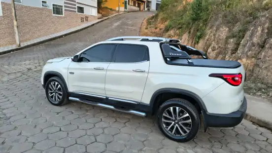 FIAT-TORO-2021