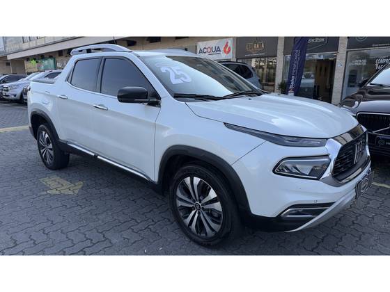 FIAT TORO 2.0 16V TURBO DIESEL VOLCANO 4WD AT9