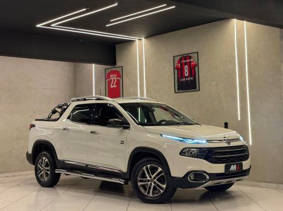 FIAT TORO 2.0 16V TURBO DIESEL VOLCANO 4WD AT9