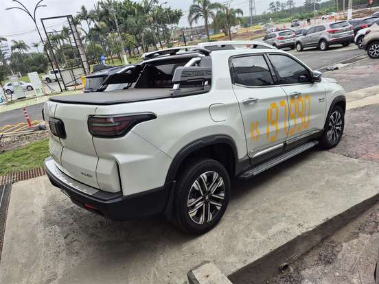 FIAT-TORO-2.2 TURBO DIESEL RANCH 4WD AT9 FIAT-TORO-2025