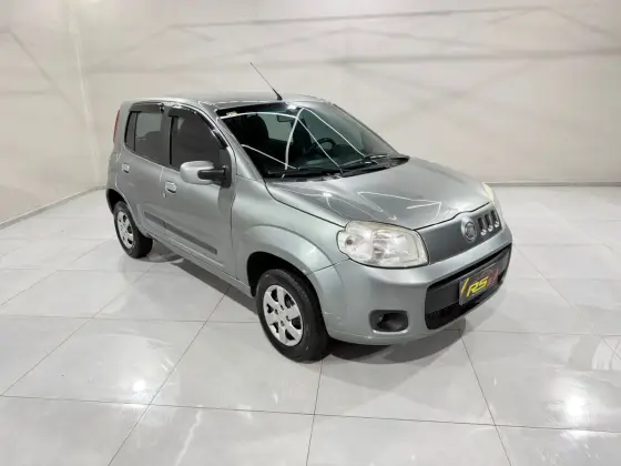 FIAT UNO 1.0 VIVACE 8V FLEX 4P MANUAL