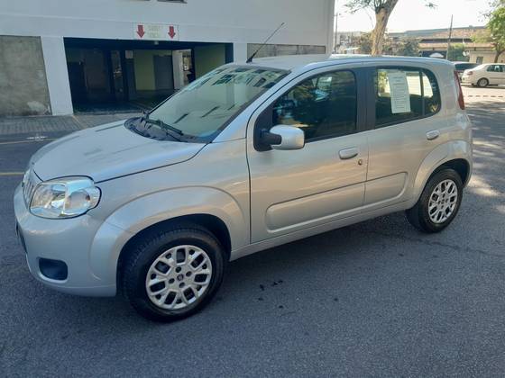 FIAT UNO 1.0 EVO VIVACE 8V FLEX 4P MANUAL