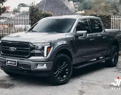 FORD F-150 5.0 V8 GASOLINA CD LARIAT BLACK FX4 AUTOMÁTICO FORD F-150 5.0 V8 GASOLINA CD LARIAT BLACK FX4 AUTOMÁTICO