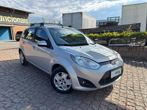 FORD FIESTA 1.6 ROCAM SE 8V FLEX 4P MANUAL
