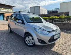 FORD FIESTA 1.6 ROCAM SE 8V FLEX 4P MANUAL FORD FIESTA 1.6 ROCAM SE 8V FLEX 4P MANUAL