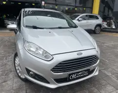 FORD FIESTA 1.6 TITANIUM HATCH 16V FLEX 4P POWERSHIFT FORD FIESTA 1.6 TITANIUM HATCH 16V FLEX 4P POWERSHIFT