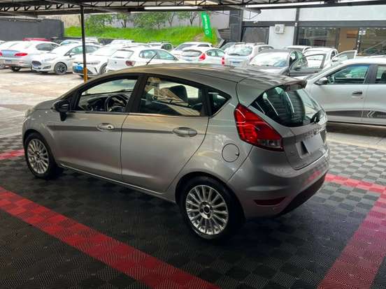 FORD-FIESTA-1.6 TITANIUM PLUS SEDAN 16V FLEX 4P POWERSHIFT FORD-FIESTA-2014