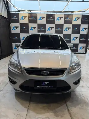 FORD-FOCUS-2011