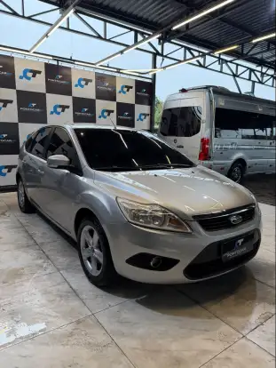 FORD-FOCUS-2011