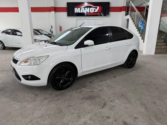 FORD FOCUS 1.6 GLX 16V FLEX 4P MANUAL