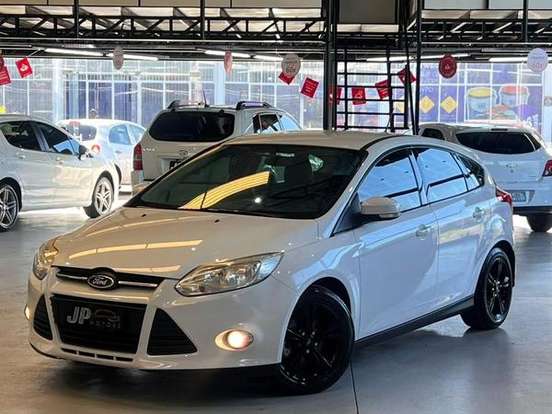 FORD-FOCUS-1.6 SE 16V FLEX 4P POWERSHIFT FORD-FOCUS-2014