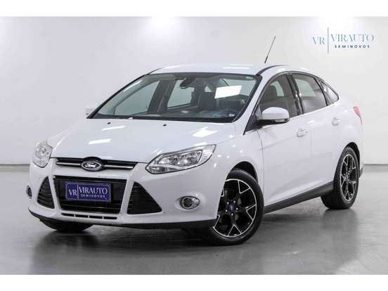 FORD-FOCUS-2.0 TITANIUM SEDAN 16V FLEX 4P AUTOMÁTICO FORD-FOCUS-2014
