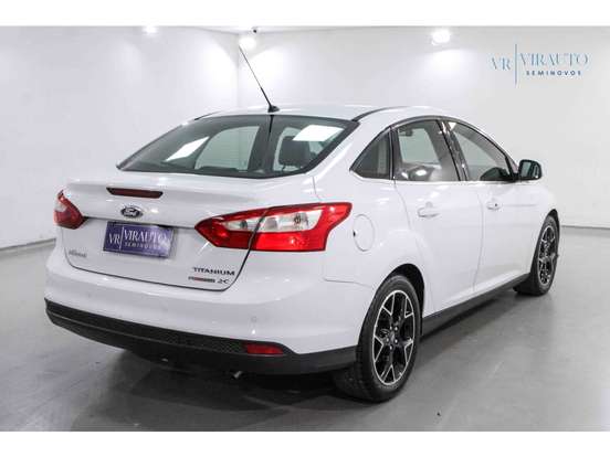 FORD-FOCUS-2.0 TITANIUM SEDAN 16V FLEX 4P AUTOMÁTICO FORD-FOCUS-2014