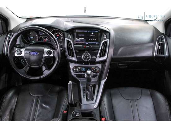 FORD-FOCUS-2014
