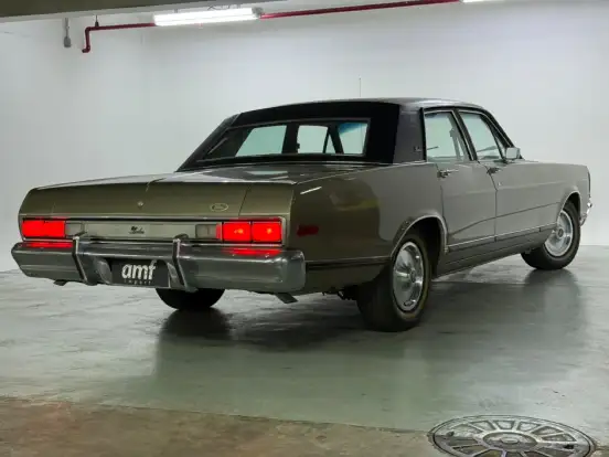 FORD-GALAXIE-1981