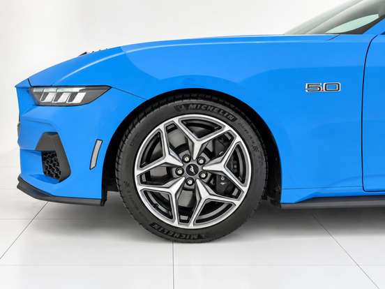 FORD-MUSTANG-2024
