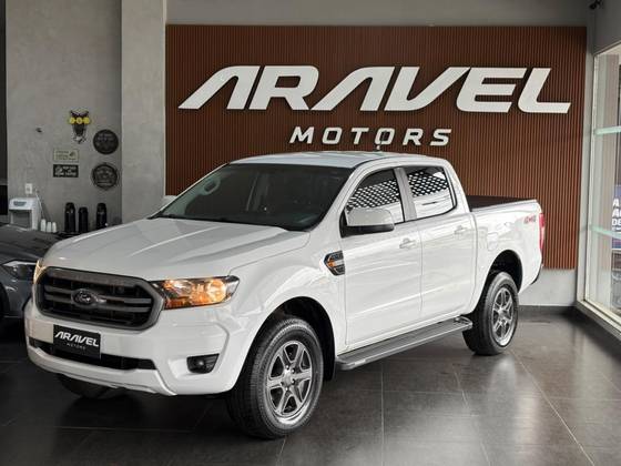 FORD RANGER 2.2 XLS 4X4 CD 16V DIESEL 4P AUTOMÁTICO