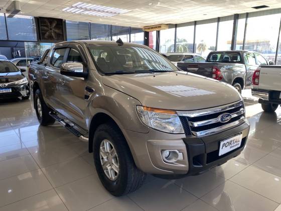 FORD RANGER 3.2 XLT 4X4 CD 20V DIESEL 4P AUTOMÁTICO