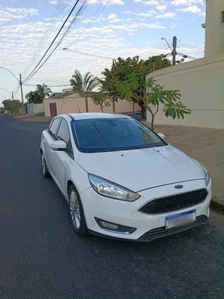 FORD FOCUS 2.0 SE PLUS 16V FLEX 4P POWERSHIFT