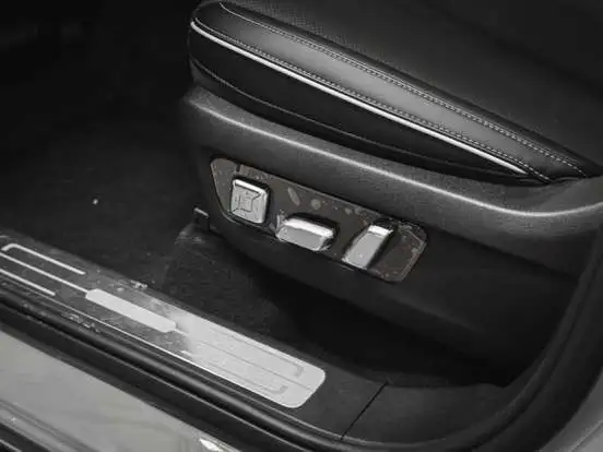 GWM-TANK 300-2.0 HI4-T PHEV 4X4 9HAT GWM-TANK 300-2026