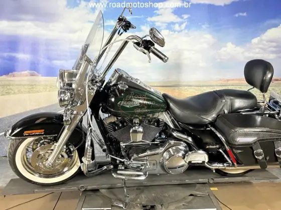 HARLEY-DAVIDSON ROAD KING CUSTOM 