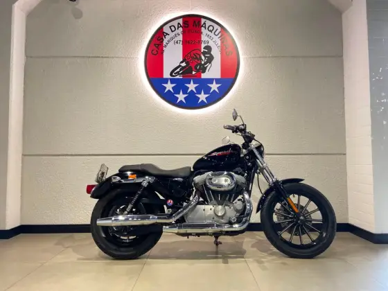 HARLEY-DAVIDSON SPORTSTER XL 883 