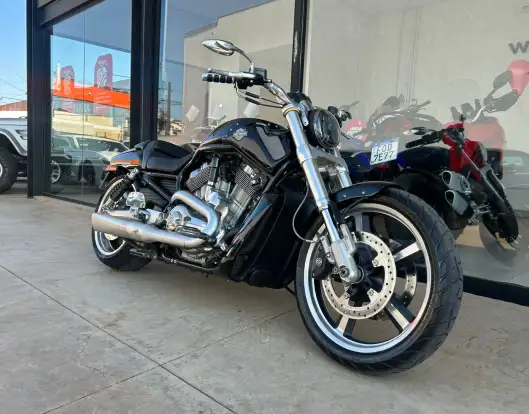 HARLEY-DAVIDSON-V-ROD MUSCLE-2015