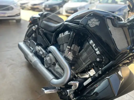 HARLEY-DAVIDSON-V-ROD MUSCLE HARLEY-DAVIDSON-V-ROD MUSCLE-2015