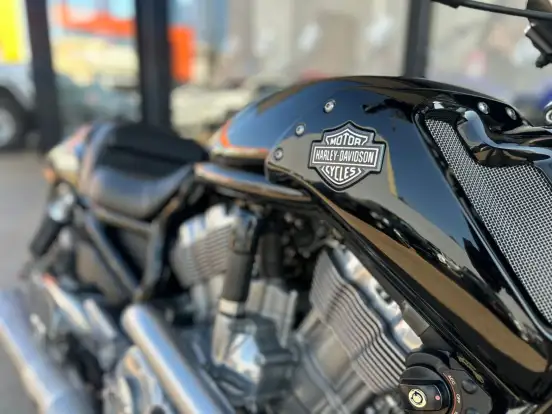 HARLEY-DAVIDSON-V-ROD MUSCLE-2015