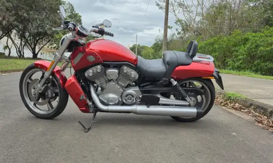 HARLEY-DAVIDSON-V-ROD MUSCLE-2012