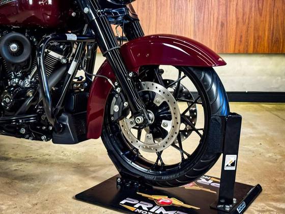 HARLEY-DAVIDSON ROAD KING SPECIAL 