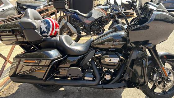 HARLEY-DAVIDSON ROAD GLIDE LIMITED 