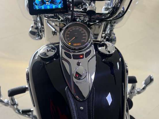 HARLEY-DAVIDSON-SOFTAIL HERITAGE CLASSIC HARLEY-DAVIDSON-SOFTAIL HERITAGE CLASSIC-2016