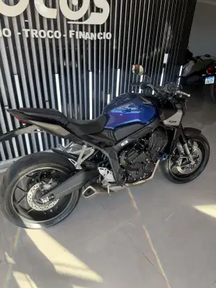 HONDA-CB 650R E-CLUTCH-2026