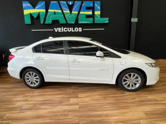 HONDA CIVIC 1.8 LXS 16V FLEX 4P AUTOMÁTICO
