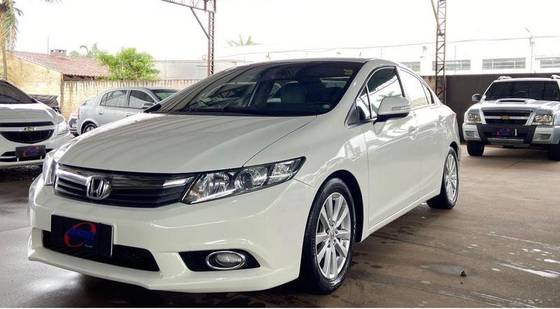 HONDA CIVIC 1.8 LXS 16V FLEX 4P AUTOMÁTICO