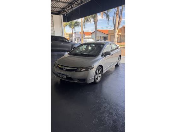 HONDA CIVIC 1.8 LXS 16V FLEX 4P MANUAL