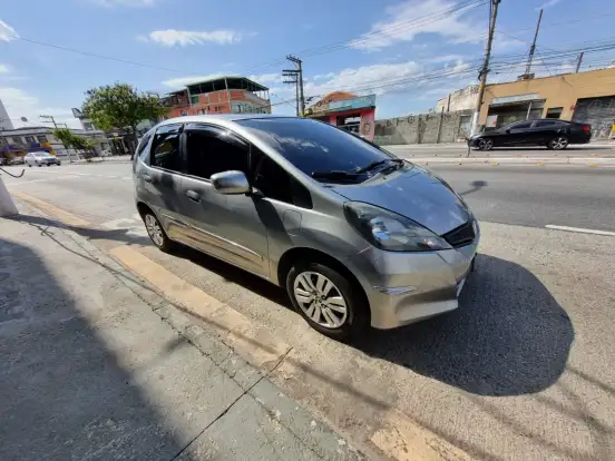 HONDA-FIT-2013