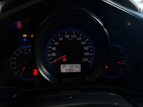 HONDA-FIT-2016