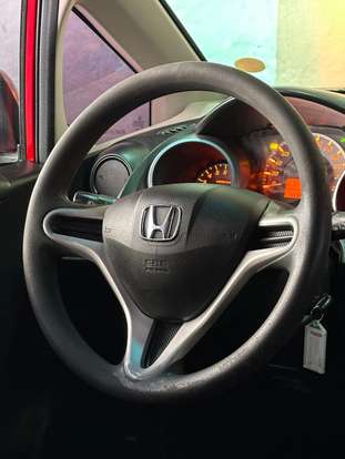 HONDA-FIT-2012