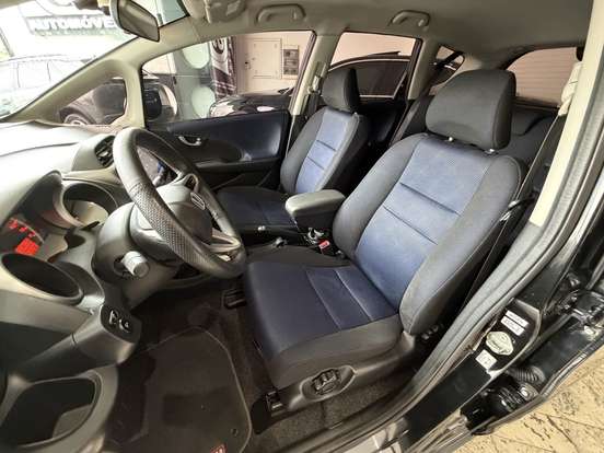 HONDA-FIT-2013