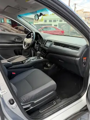 HONDA-HR-V-2016