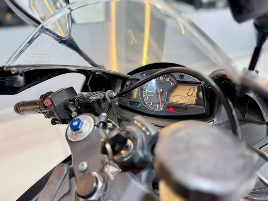 HONDA-CBR 600RR-2011