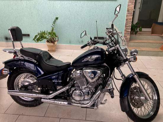 HONDA-SHADOW 600C VT-2002