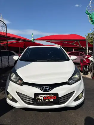HYUNDAI HB20 1.0 COMFORT 12V FLEX 4P MANUAL