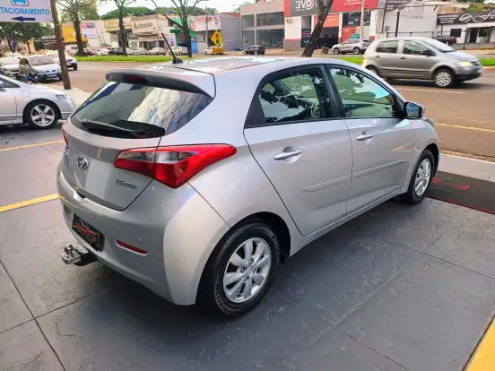 HYUNDAI-HB20-2015