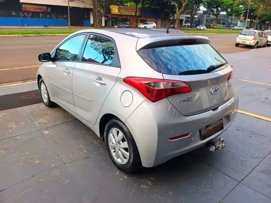 HYUNDAI-HB20-1.6 COMFORT PLUS 16V FLEX 4P MANUAL HYUNDAI-HB20-2015