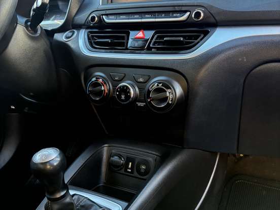 HYUNDAI-HB20-1.0 12V FLEX LIMITED PLUS MANUAL HYUNDAI-HB20-2024